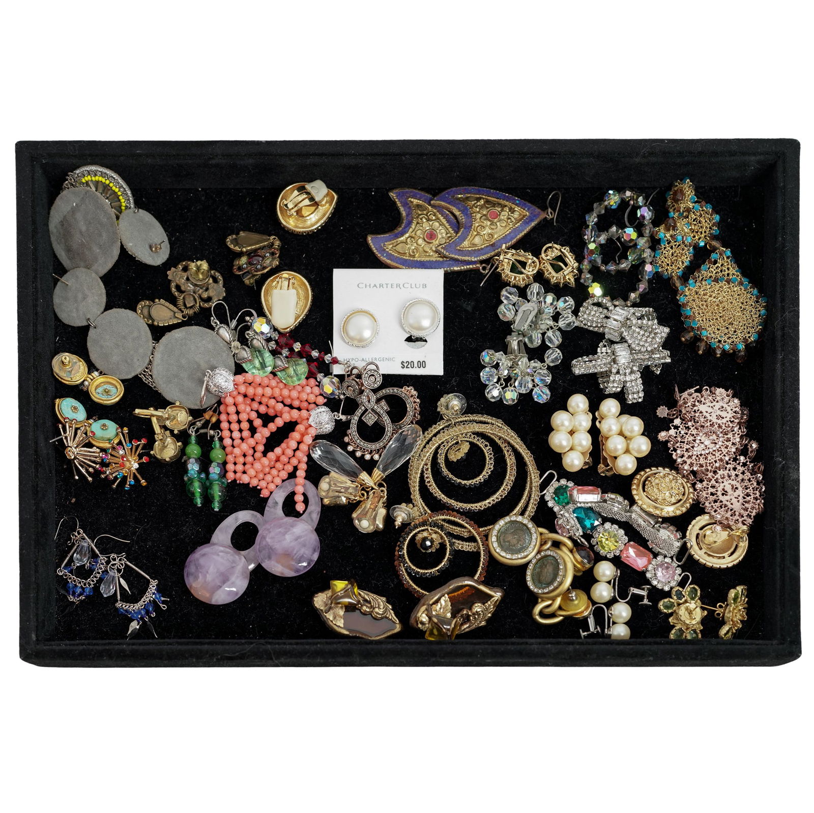 (30 pcs) Assorted Costume Jewelry Earrings (1 of 5)