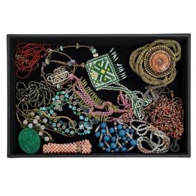 (16 pcs) Vintage Costume Assorted Necklace Jewelry