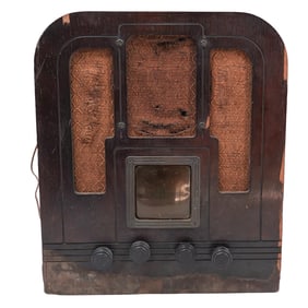 General Electric M-50 Tombstone Broadcasting Radio