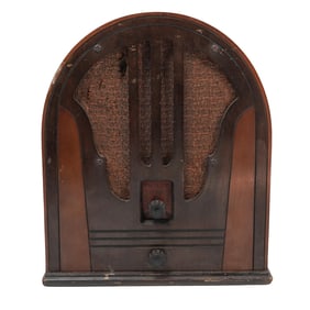 Philco Baby Cathedral Broadcasting Radio