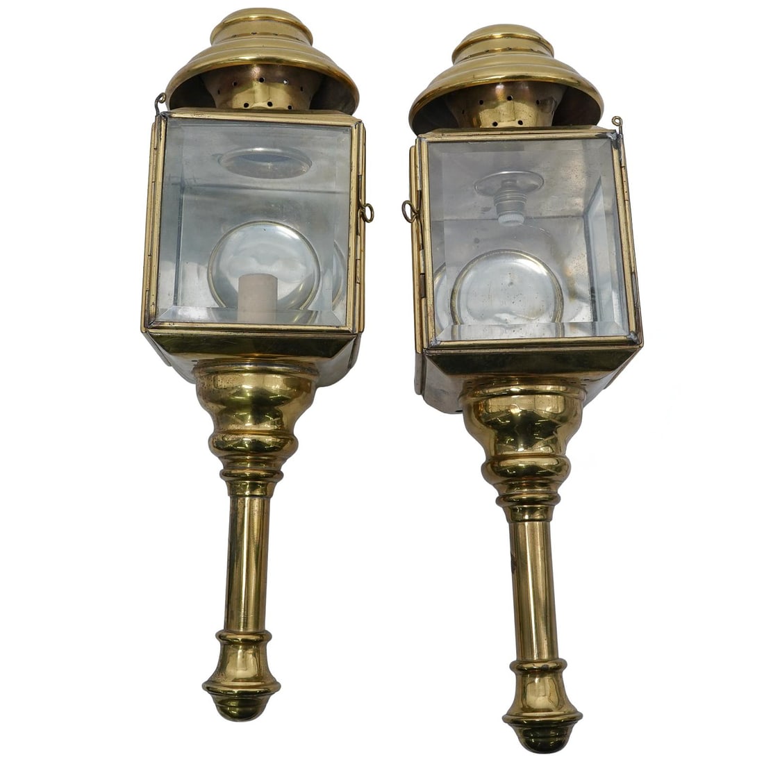 Pair of Vintage Brass and Glass Lantern Lamps (1 of 17)