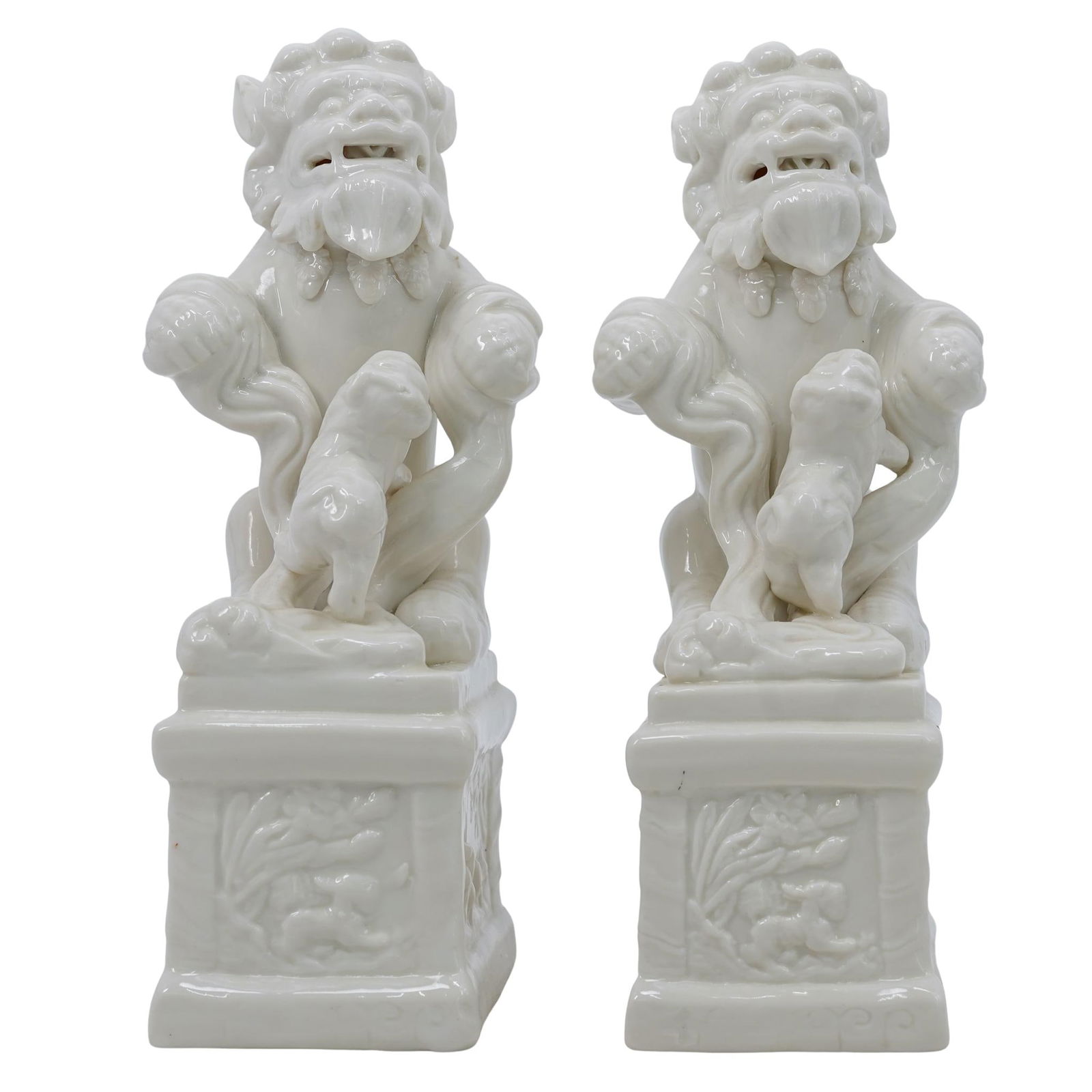 Vintage Pair of Chinese Blanc de Chine Porcelain Foo Dogs (1 of 9)