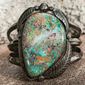 Vintage Navajo Sterling Silver & Turquoise Cuff Bracelet