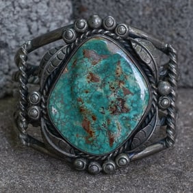 Annie Chapo Vintage Navajo Sterling Silver & Turquoise Cuff