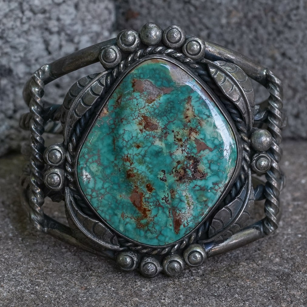 Annie Chapo Vintage Navajo Sterling Silver & Turquoise Cuff (1 of 7)