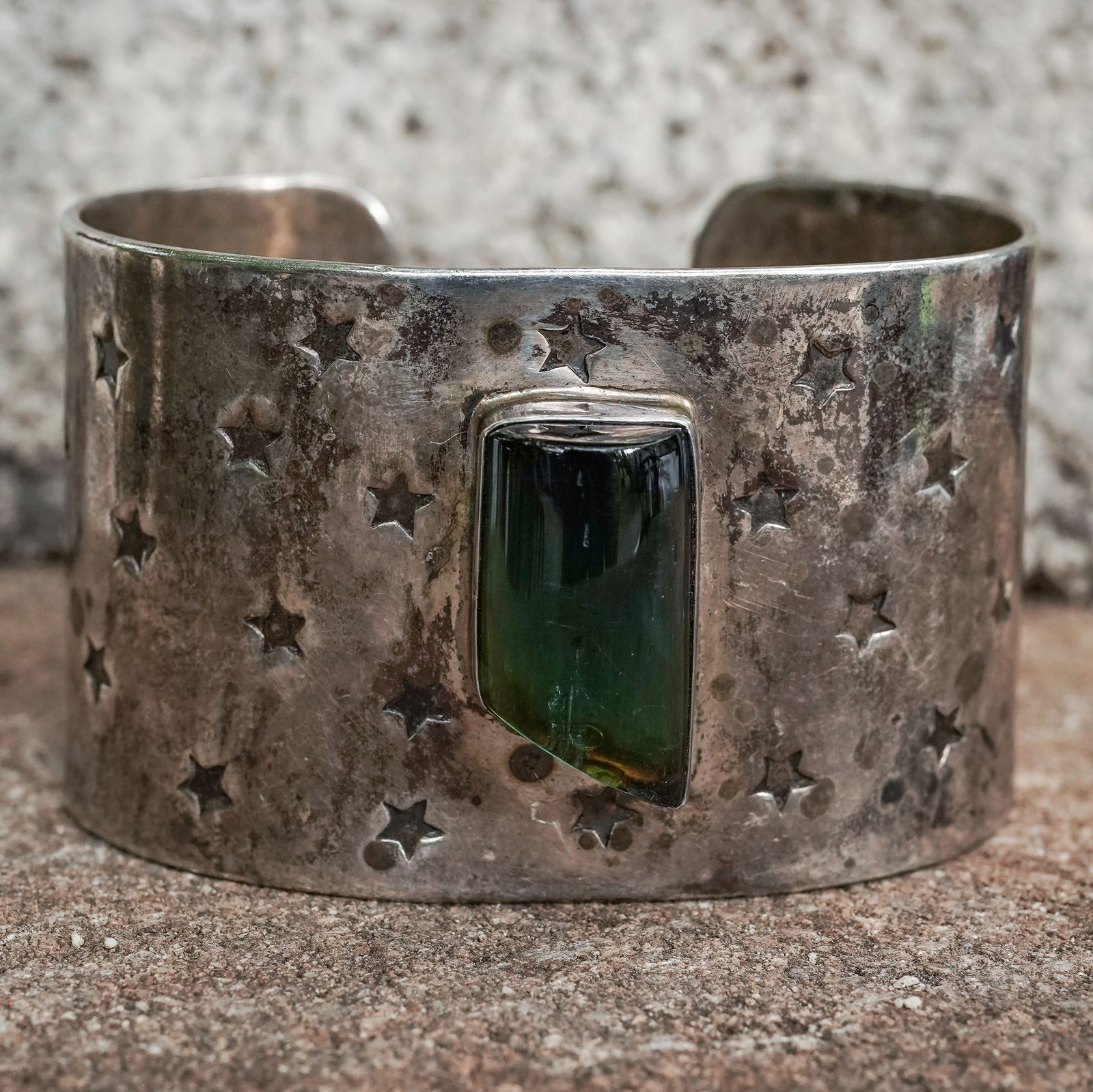Vintage Navajo Sterling Silver & Green Tourmaline Cuff Bracelet (1 of 7)