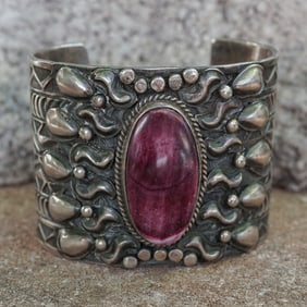 Tillie John Vintage Navajo Sterling Silver & Sugilite Bracelet