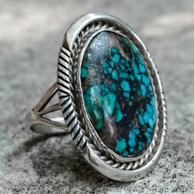 Ella Kee Vintage Navajo Sterling Silver & Turquoise Ring