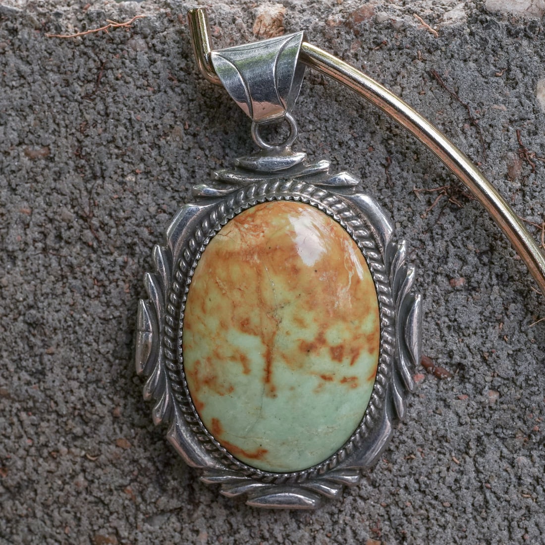 FW Navajo Sterling Silver Green Turquoise Pendant (1 of 6)