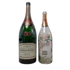 (2 pc) Large Laurent-Perrier Brut Jouet Fleur Bottles