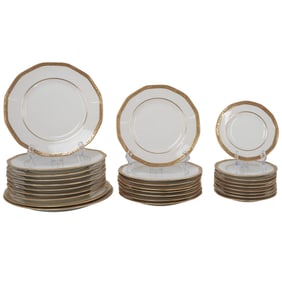 (27 pcs) Haviland Limoges Gilt Porcelain Plates