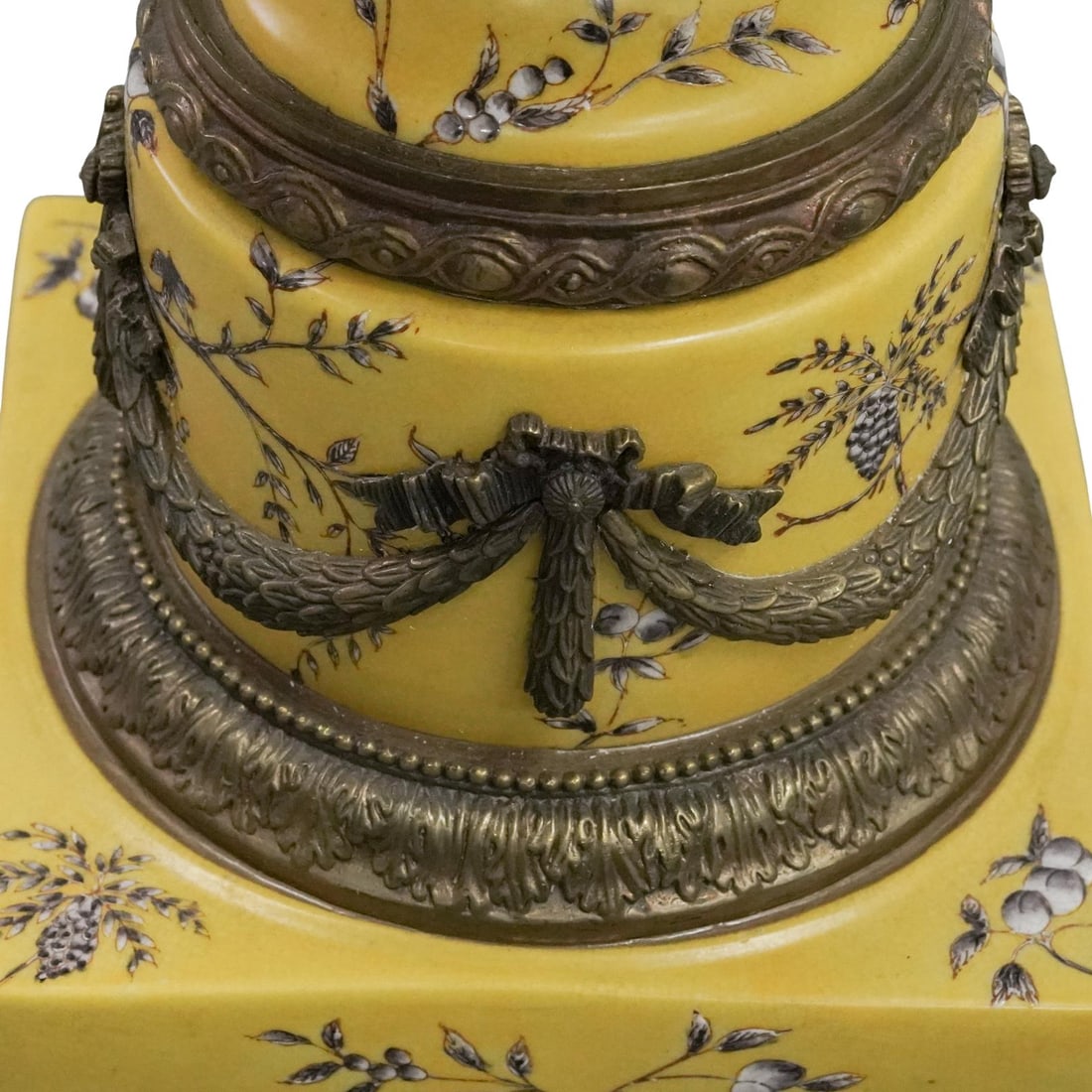 Wong Lee Napoleon III Style Yellow Porcelain Urn - 7