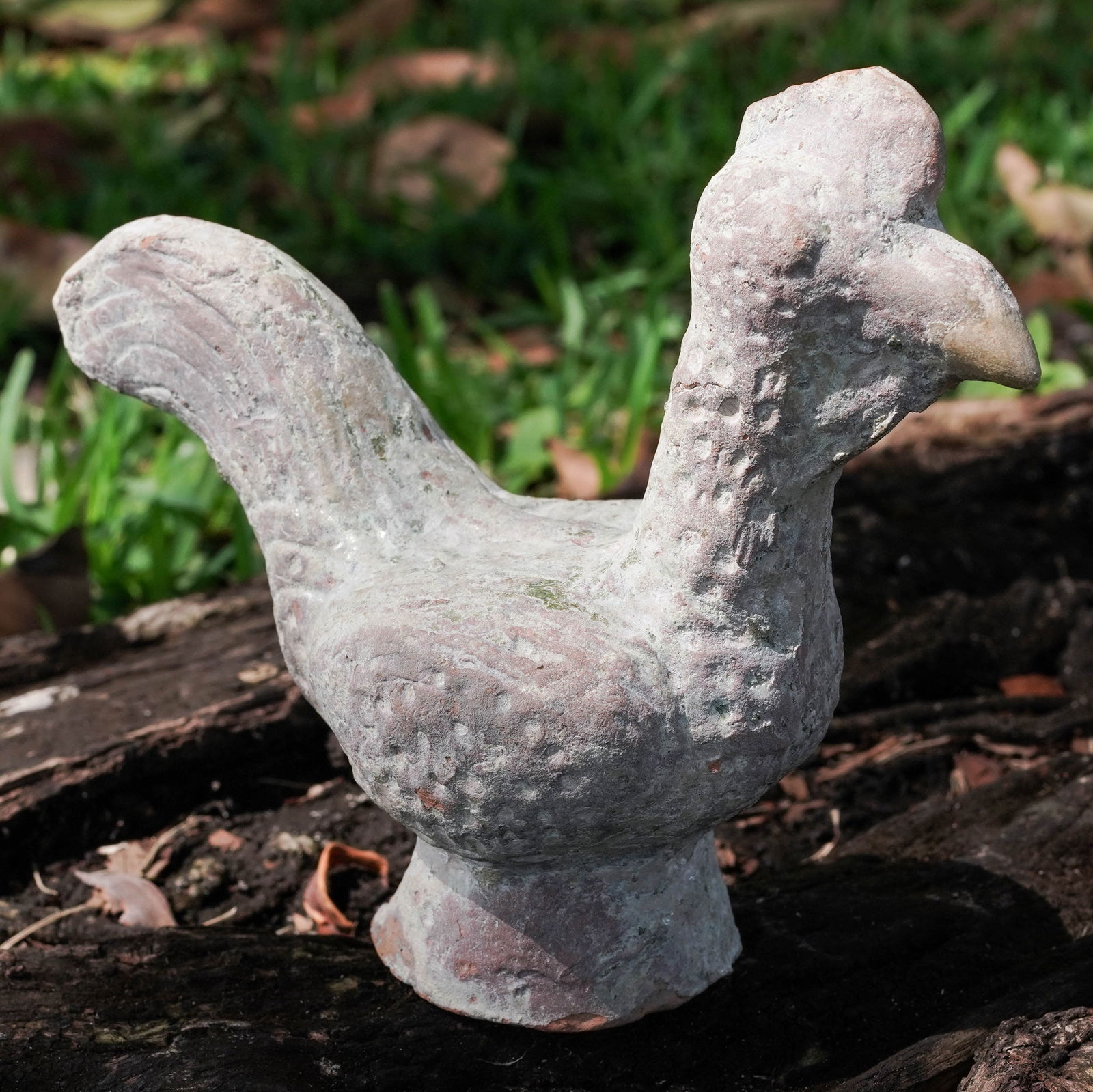 Chinese Han Dynasty Green-Glazed Pottery Rooster Figurine (1 of 6)
