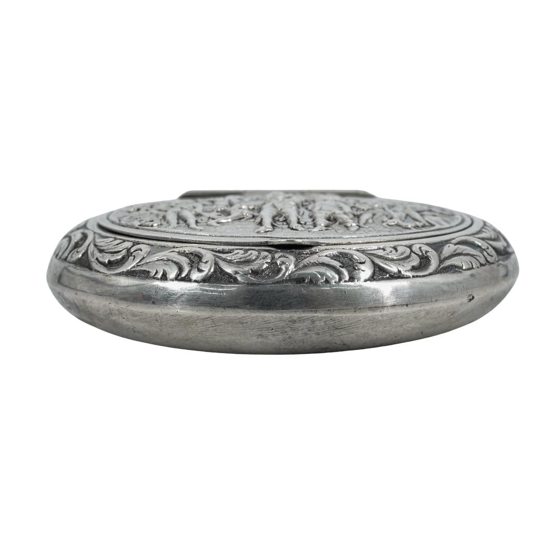 Antique Dutch Repousse Silver Snuff Box - 5
