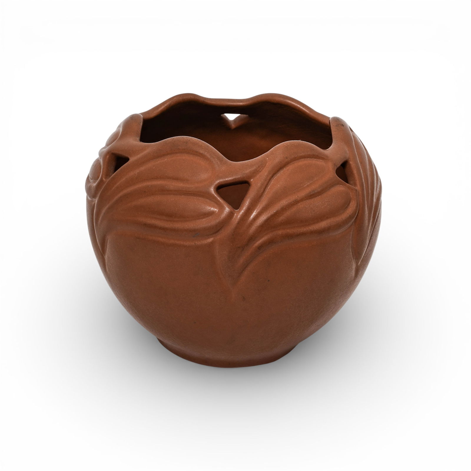 Art Nouveau Van Briggle Philodendron Leaf Bowl: Art Nouveau Van Briggle Philodendron Leaf Bowl1940s-60s, USAThe vase features a distinct organic, flowing design with openwork at the top, consistent with the Arts and Crafts aesthetic. Van Briggle Po