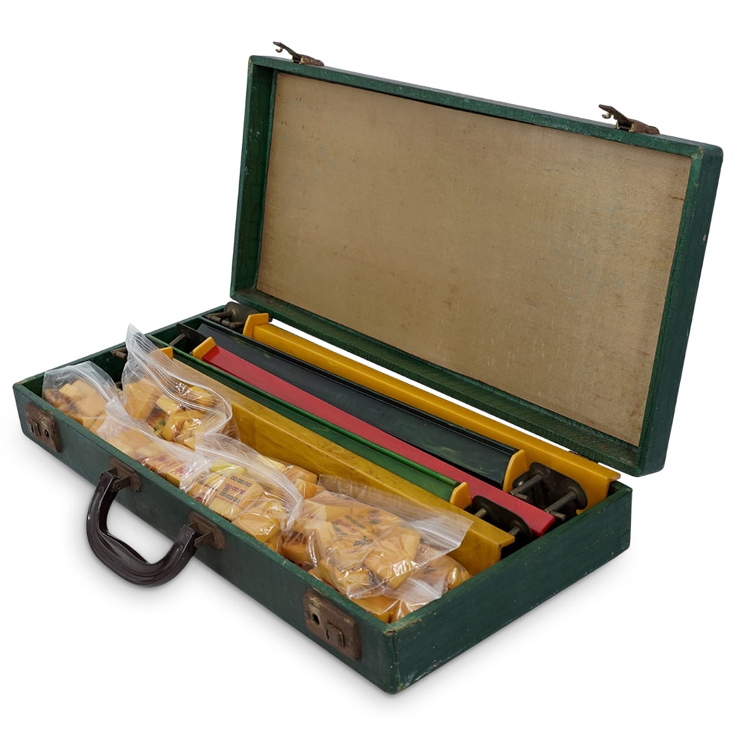 (154) Vintage Bakelite Mahjong Set (1 of 4)