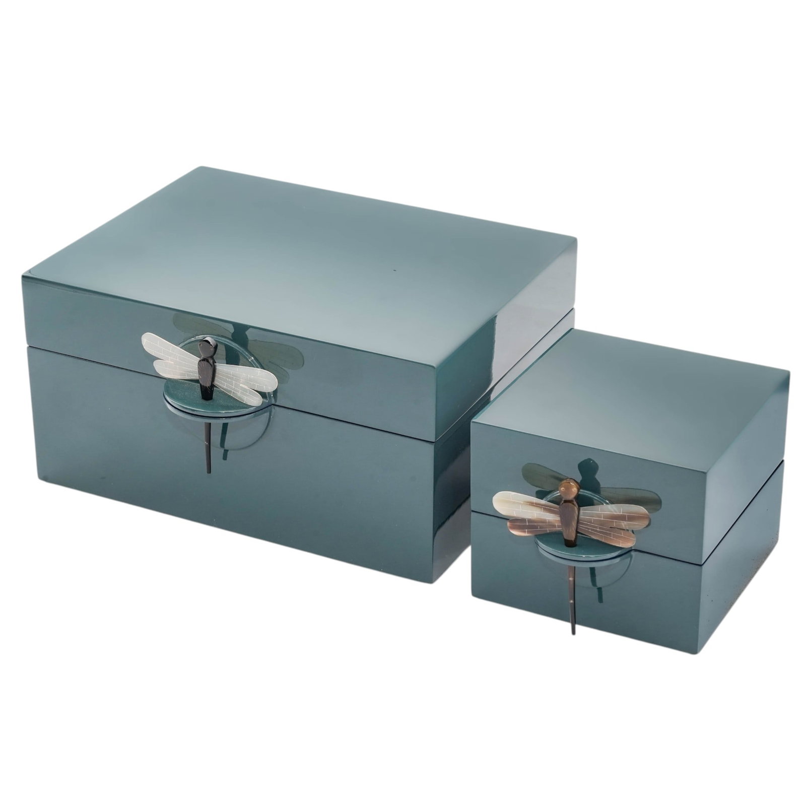 (2 Pc) Oi Soi Oi Dark Green Dragonfly Lacquer Boxes: (2 Pc) Oi Soi Oi Dark Green Dragonfly Lacquer Boxes 21st c., Denmark These boxes are crafted using MDF wood with 13 to 15 layers of lacquer for a high-quality finish. The exteriors are dark green in c