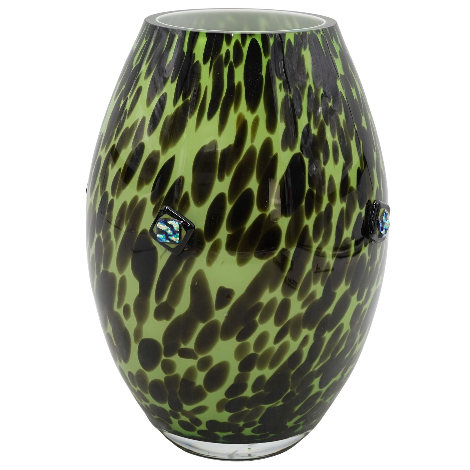 Large Murano Glass Vase: Large Murano Glass Vase 20th century Signed Murano glass vase featuring a vivid chartreuse green ground with irregular black leopard- style spotting throughout. Illegible signature. H: 12 " Dia: 8"