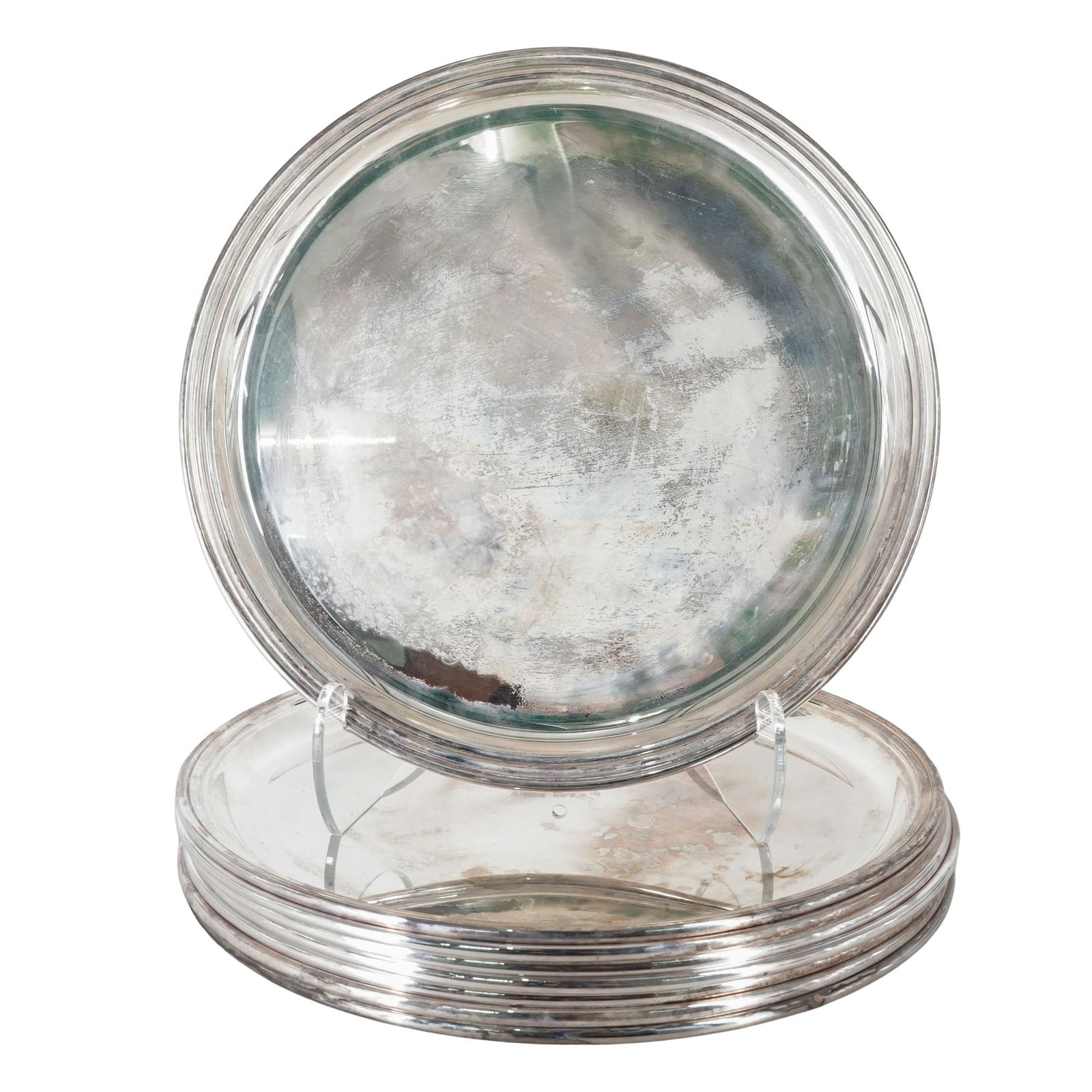 (8 Pc) Rino Greggio 800 Silver Round Trays: (8 Pc) Rino Greggio 800 Silver Round Trays 1950s-70s, Italian Eight 800 silver round trays produced by Argenterie Greggio Co. in Padua, Italy. Company founded in 1948 by Rino Greggio. The company is