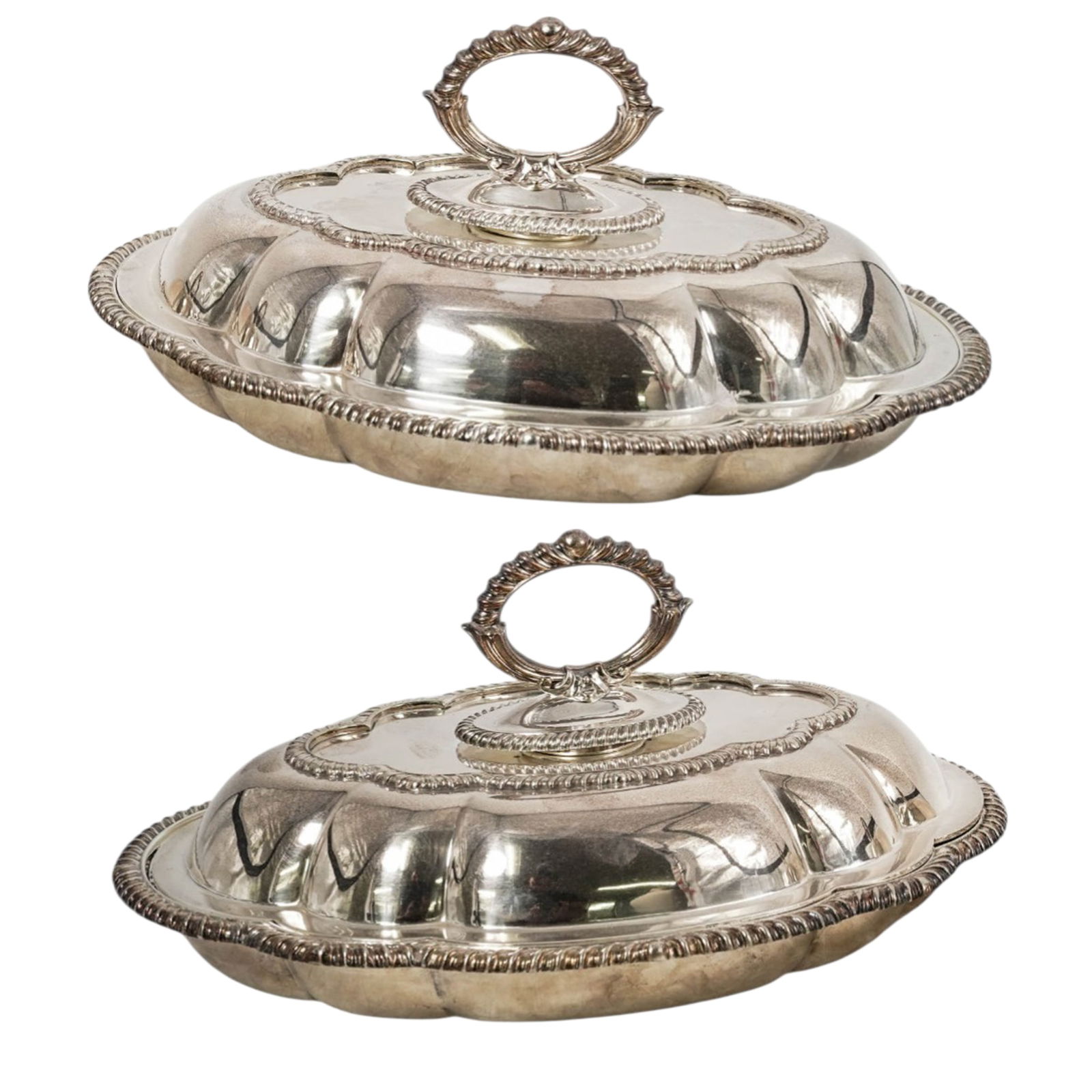 (2 Pc) English Sheffield Silver Plated Oval Casserole Serving Dishes (1 of 9)