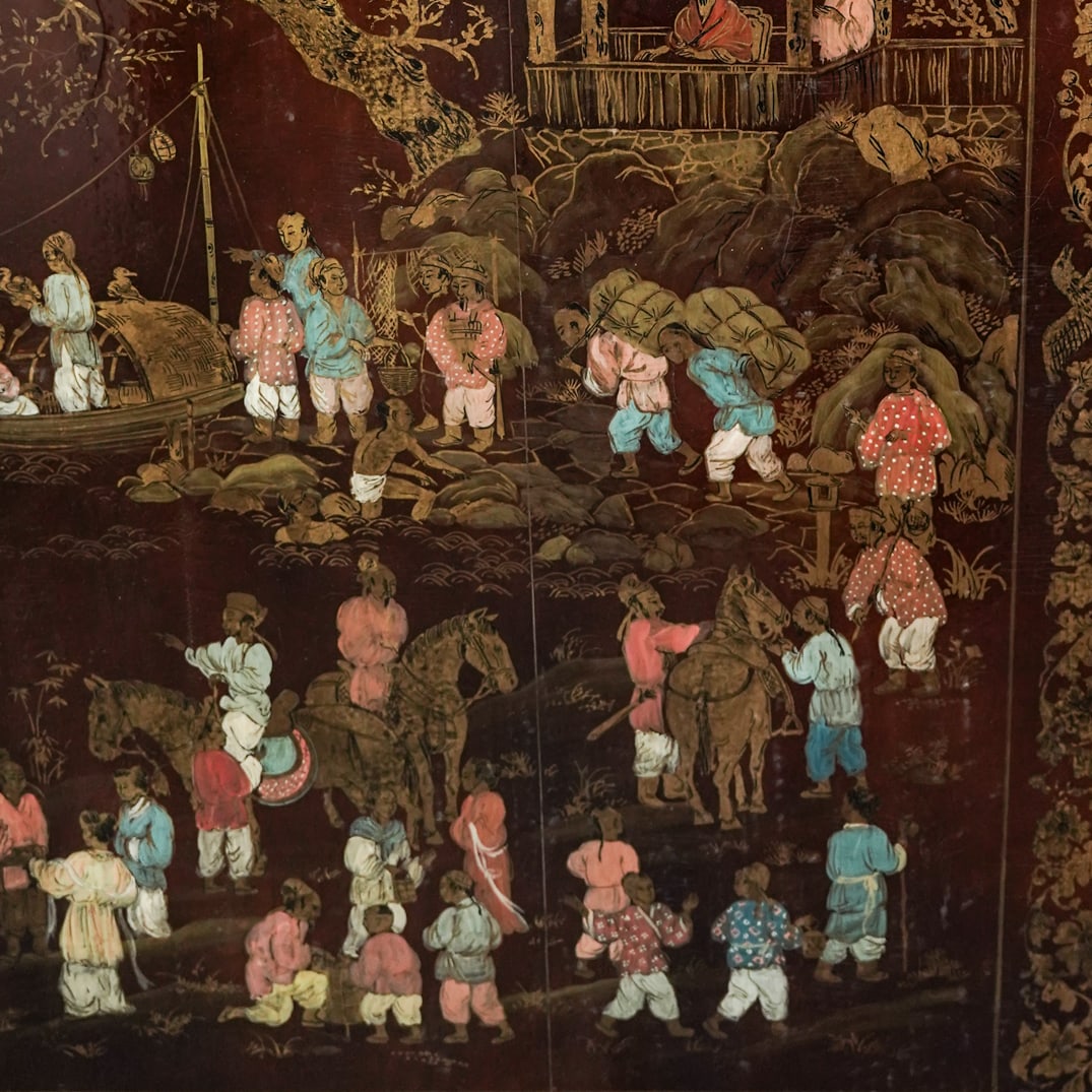 Large Chinese Export Lacquered Panel - 2