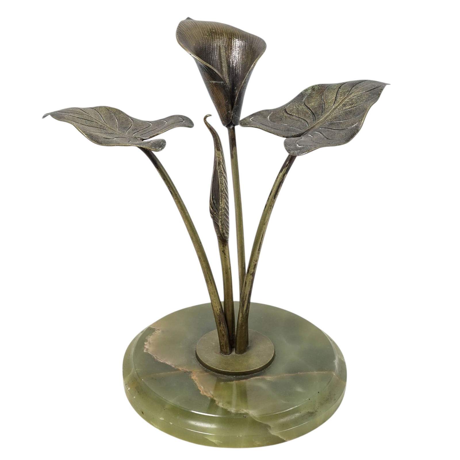 Art Nouveau Calla Lily Onyx & Bronze Desk Sculpture: Art Nouveau Calla Lily Onyx & Bronze Desk Sculpture 20th century, Continental Art Nouveau onyx and bronze desk display sculpture depicting a calla Lily bouquet in brass attached to a round green onyx