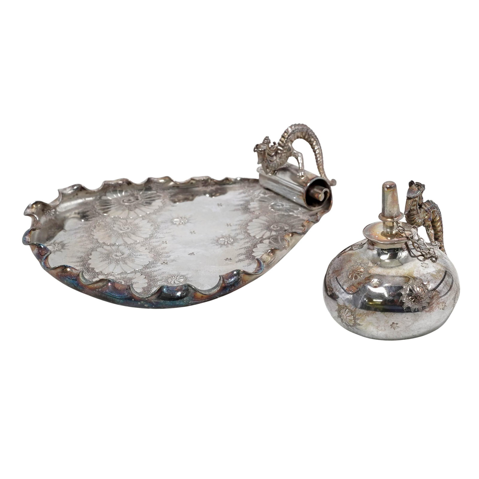 (2 pc) Meriden Britannia Co. Silver Plated Dragon Tray & Cigar Lighter (1 of 8)