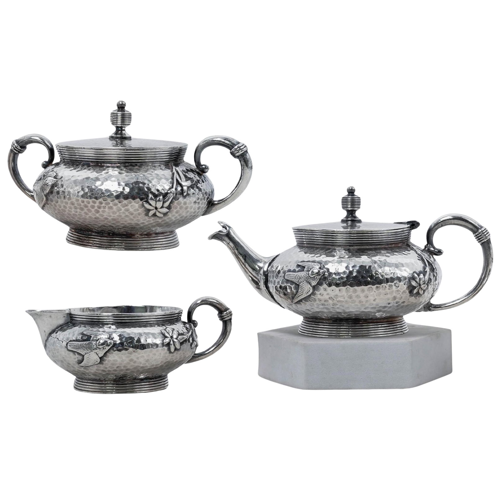 (3 Pc) Meriden Britannia Co. Silver Plated Tea Set (1 of 6)