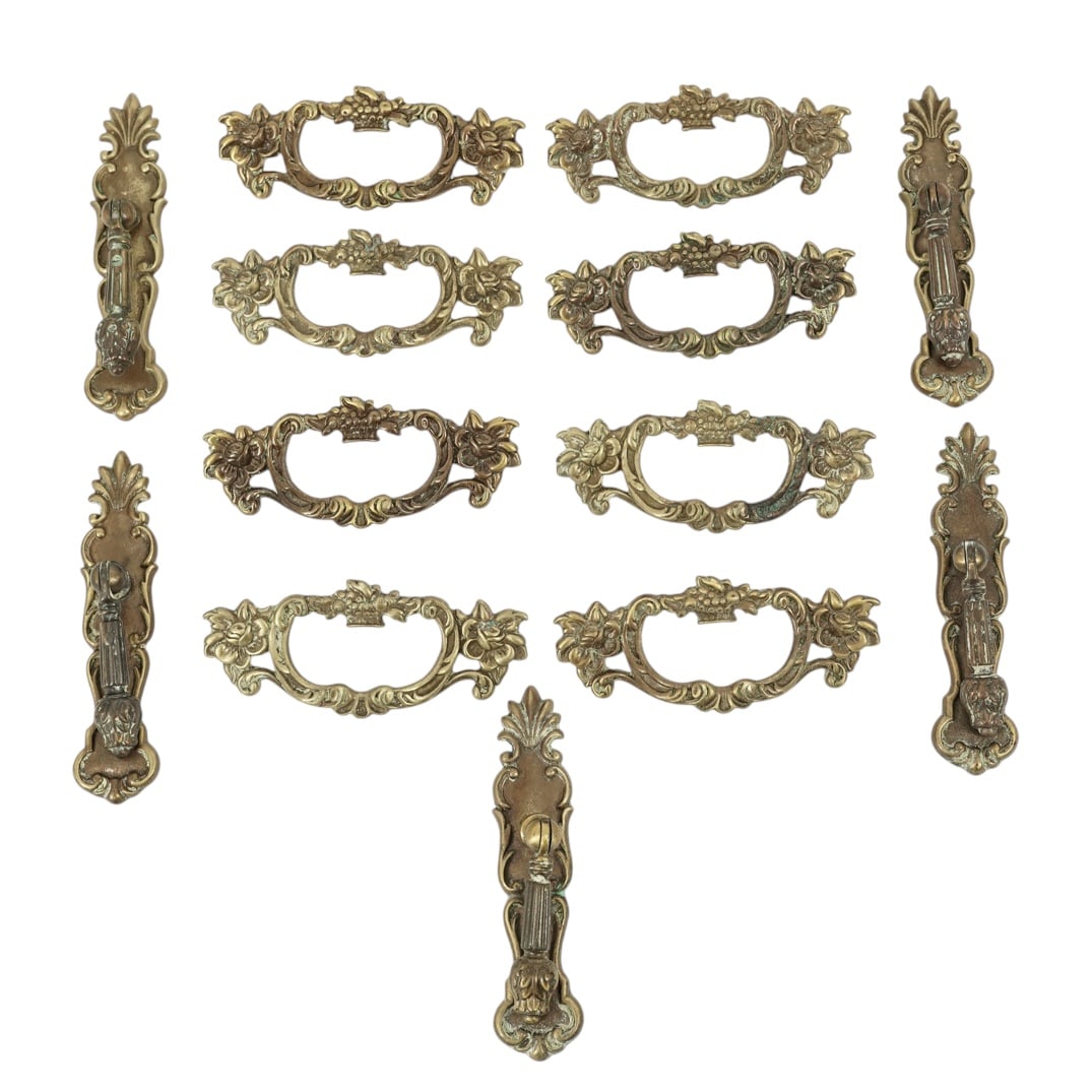 (13 Pc) Antique Brass Drawer Cabinet Pull Hardware (1 of 3)