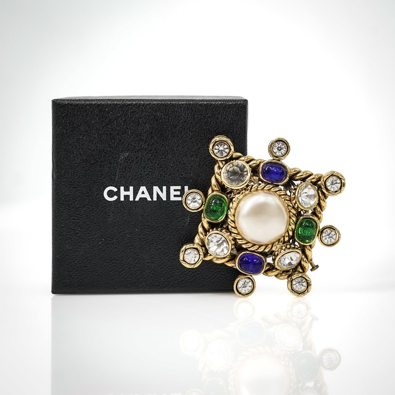 Chanel Gripoix Faux Pearl & Poured Glass Byzantine Brooch (1 of 4)