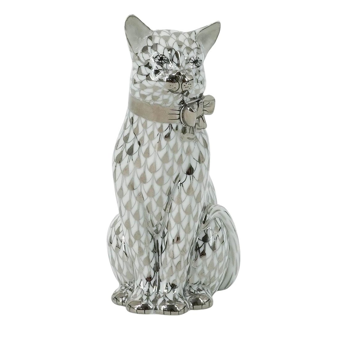 Herend "Cat w/ Bow" Platinum Fishnet Figurine: Herend "Cat w/ Bow" Platinum Fishnet Figurine 20th century, Hungarian A Herend porcelain figurine "Cat with Bow", number 15319 in the platinum fishnet color way. Marked on bottom with Herend hallmarks