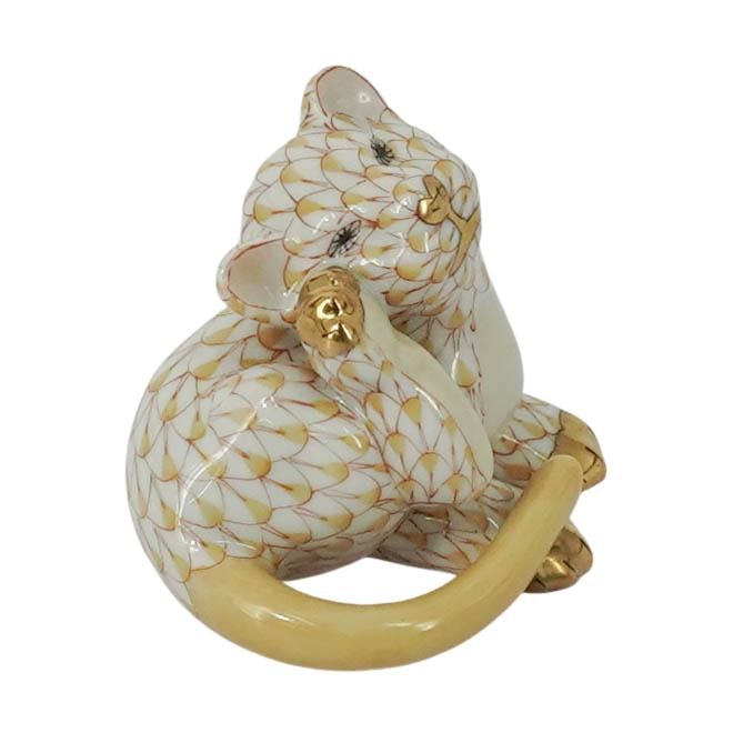 Herend Miniature Fishnet Porcelain Tiger Cub: Herend Miniature Fishnet Porcelain Tiger Cub Late 20th century, Hungarian Herend tiger cub figurine in butterscotch fishnet, number 15586. Marked on bottom with Herend hallmarks, "15586-0-00/SVNJM J 9