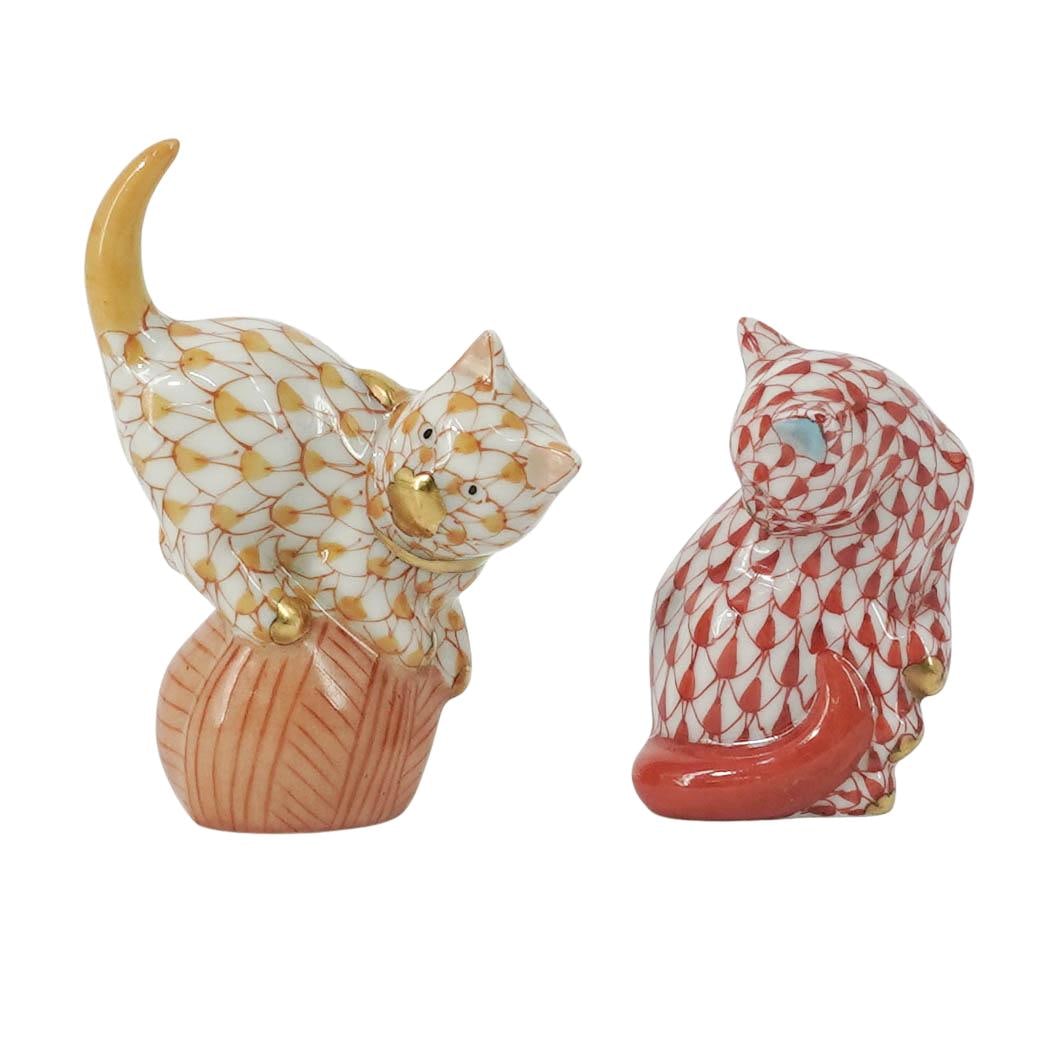 (2 pcs) Herend Miniature Fishnet Porcelain Cat Figurines (1 of 16)