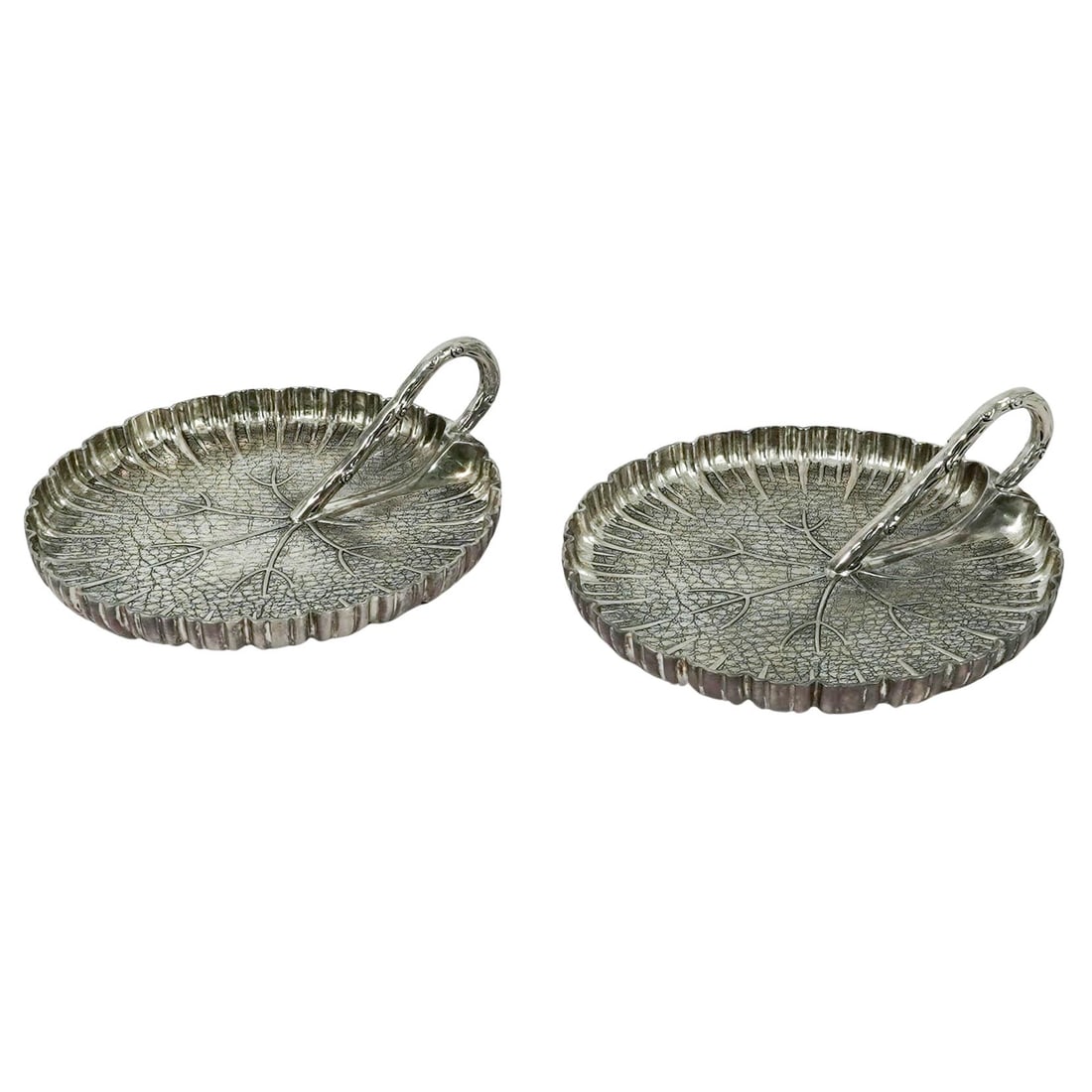 Pair Of Godinger Silver Plated Leaf Dishes (1 of 13)