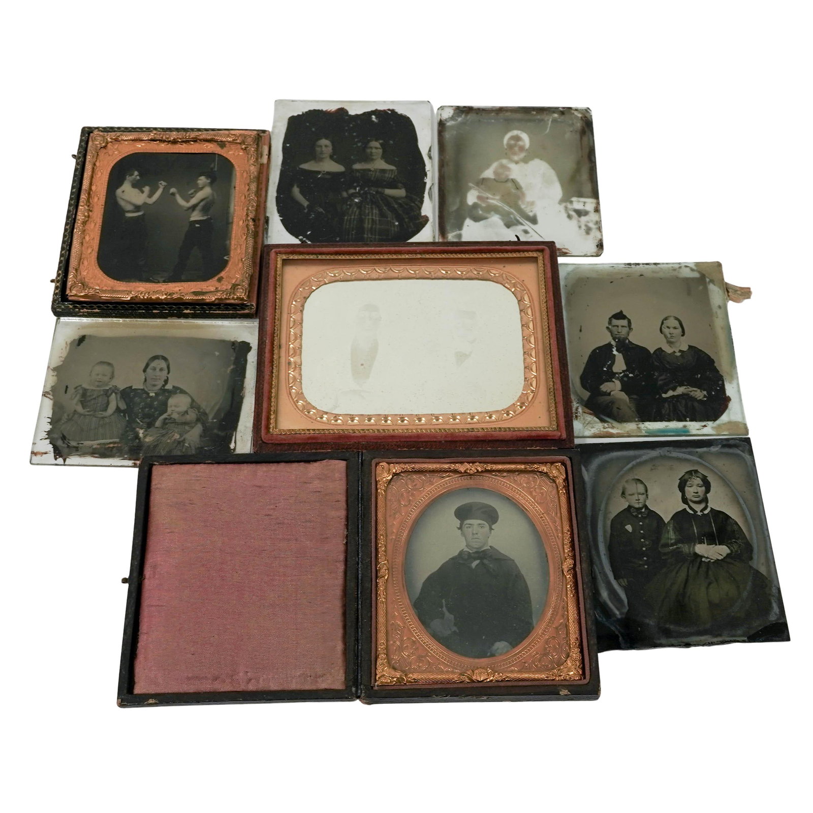 (8 pc) Antique Portrait Tintype, Ambrotype, & Daguerreotypes (1 of 4)