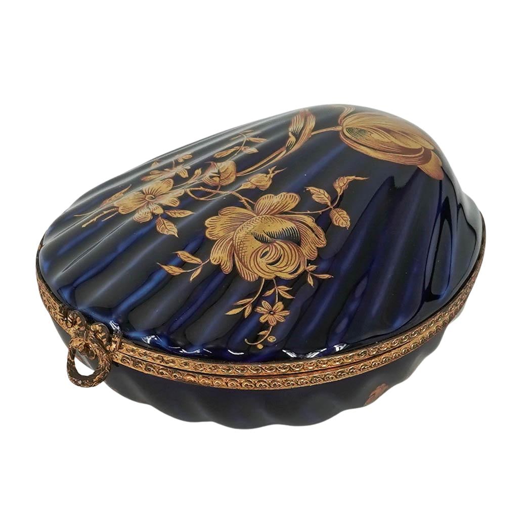 Rochard Limoges Castel Gilt Cobalt Shell Box (1 of 15)