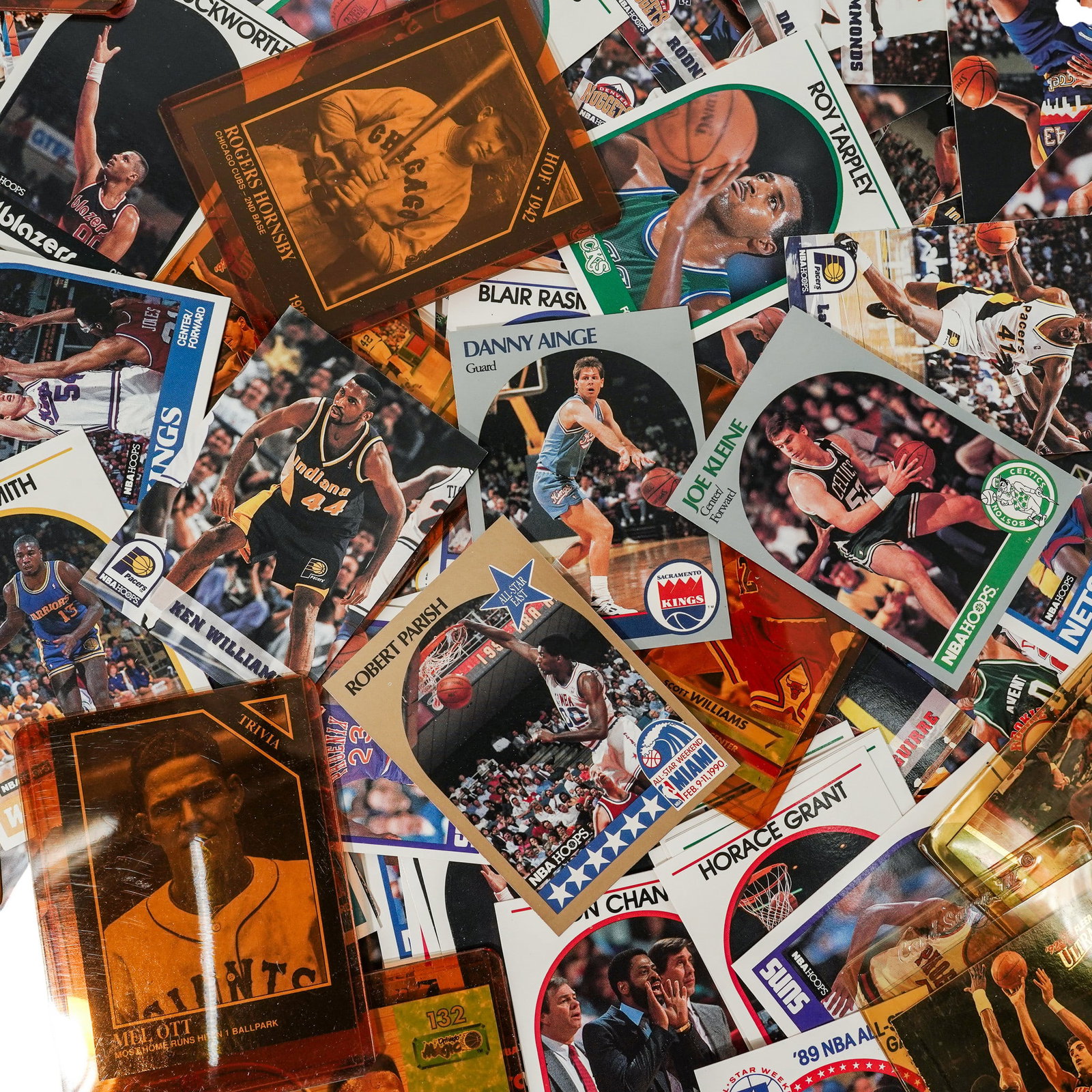 Large Group of Vintage Basketball & Baseball Trading Cards: Large Group of Vintage Basketball & Baseball Trading Cards Late 20th Century, USA Large Group of Vintage Basketball and Baseball Trading Cards, comprising a substantial assortment of loose and sleeved