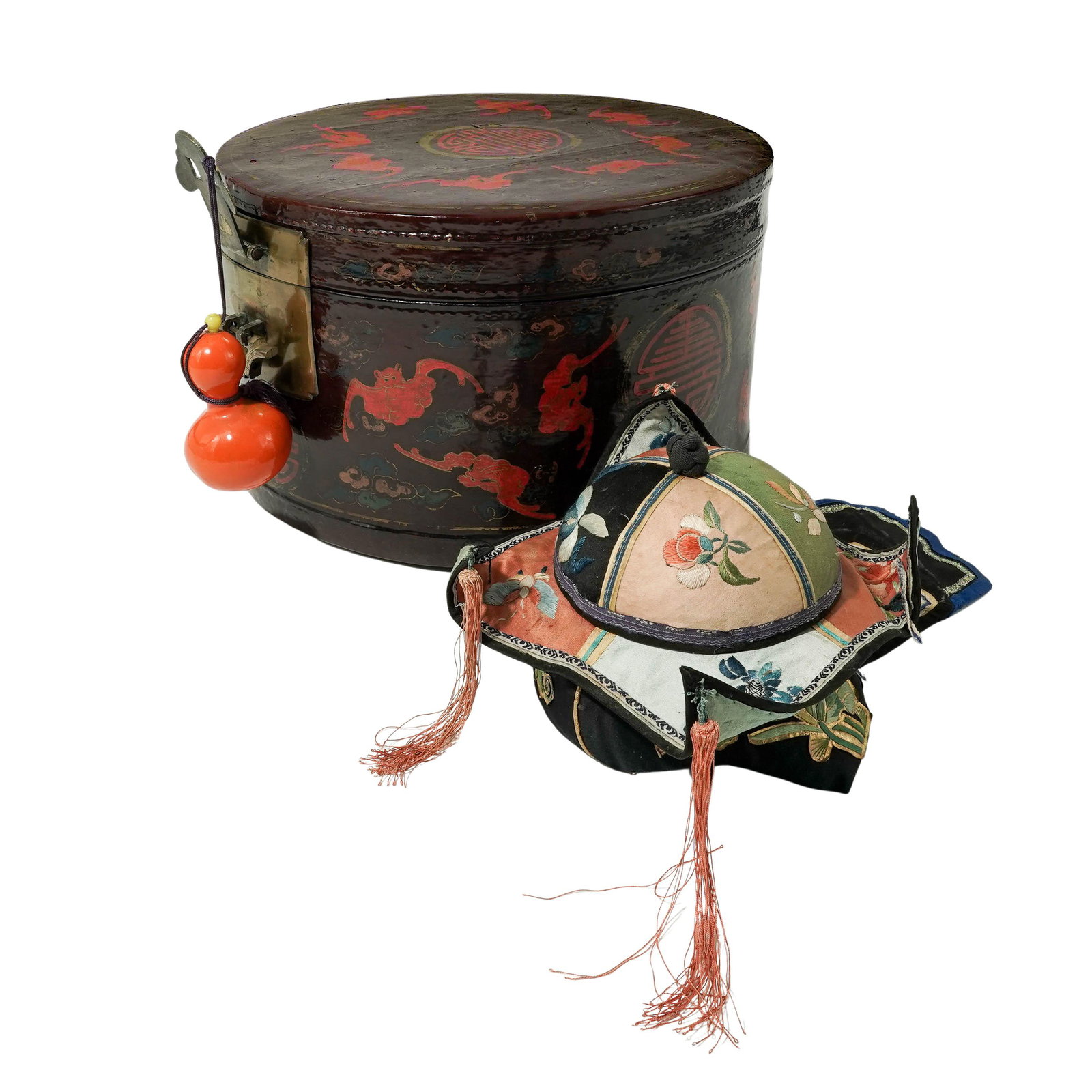 Antique Chinese Lacquered Bat Hat & Box: Antique Chinese Lacquered Bat Hat & Box Early-Mid 20th Century, China. Round Chinese hat box constructed in lacquered wood, decorated with auspicious red bat motifs (symbolizing good fortune and happi