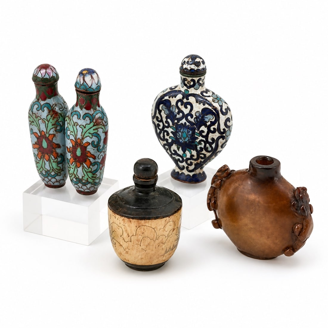 (4 pc) Antique Chinese Cloisonne, Agate, & Carved Bone Snuff Bottles (1 of 9)