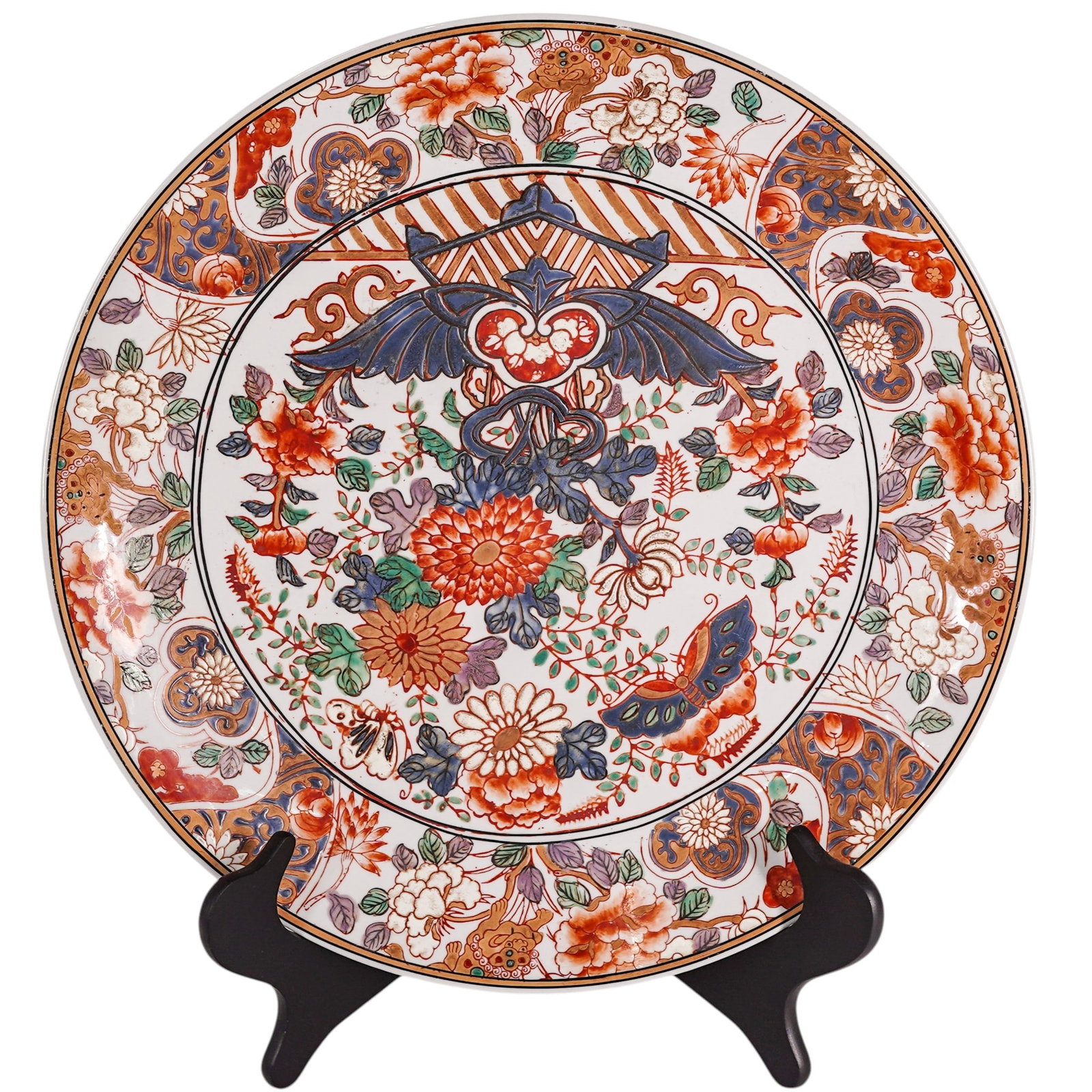 Japanese Meiji Imari Porcelain Charger: Japanese Meiji Imari Porcelain Charger Late 19th to early 20th Cent., Japanese This large Japanese Imari charger is an example of porcelain art from the Meiji period. The design features an intricate,