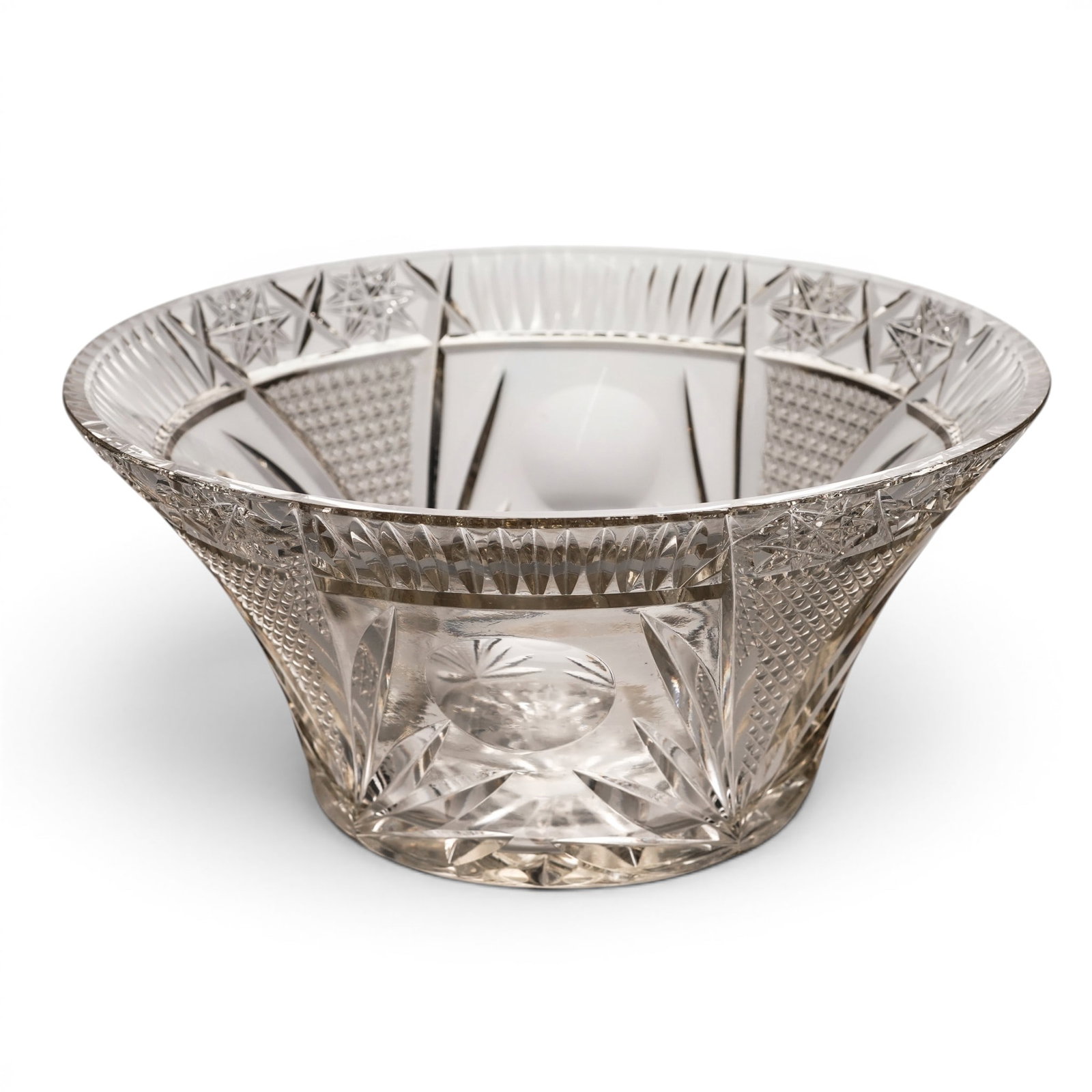 Gus-Khrustalny Russian Cut Crystal Bowl: Gus-Khrustalny Russian Cut Crystal Bowl 20th century, Russian Russian crystal is renowned for its 24% lead oxide content, which provides exceptional clarity, a heavy weight, and a melodic ring when ta