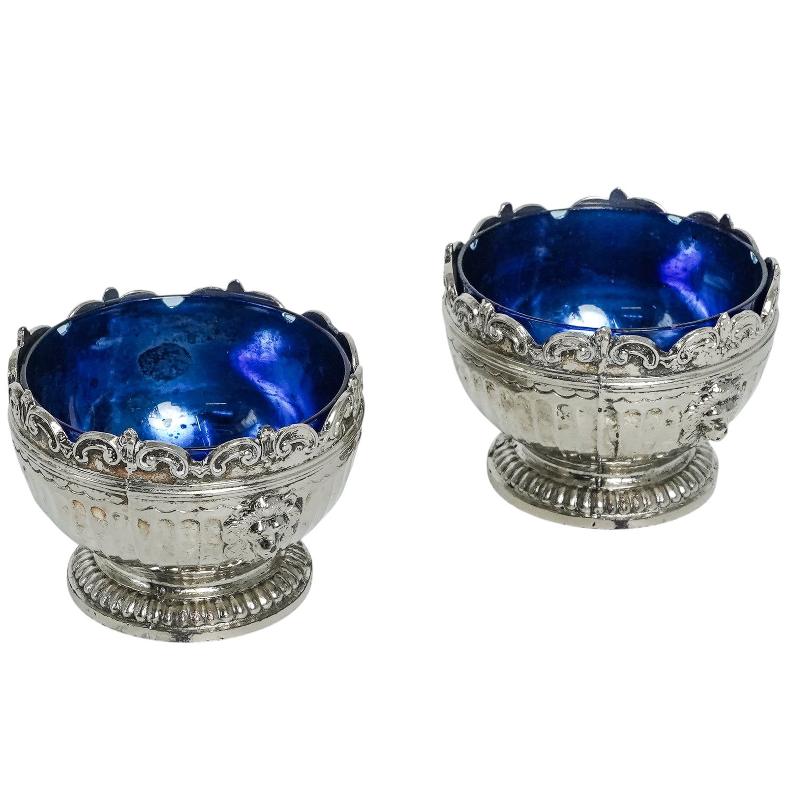 Pair of Corbell & Co Silver-Plated Lion Head Salt Cellars (1 of 9)