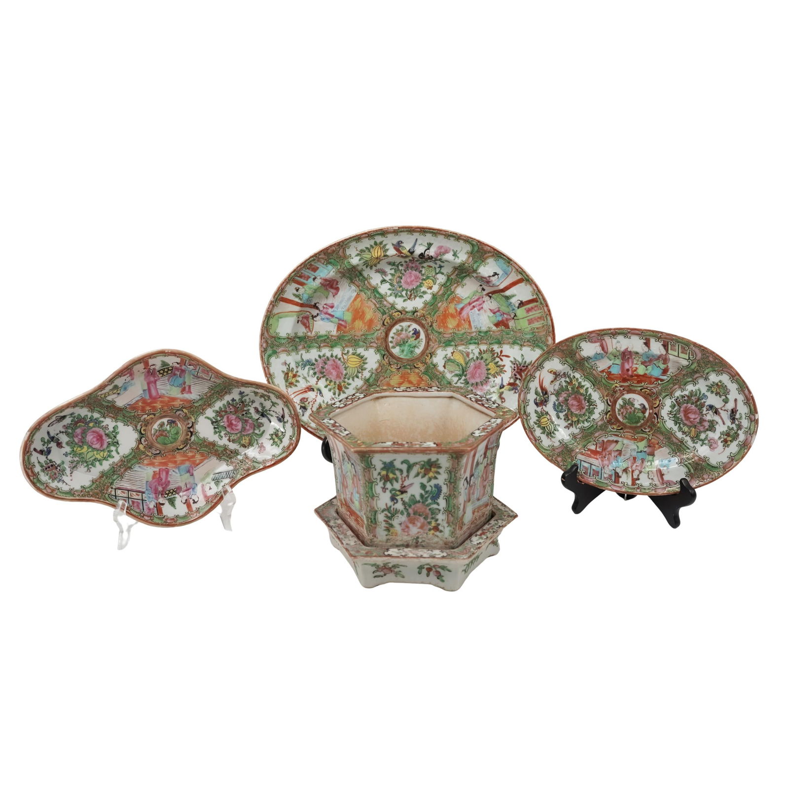 (5 pc) Chinese Rose Medallion Porcelain Platters and Planter (1 of 9)