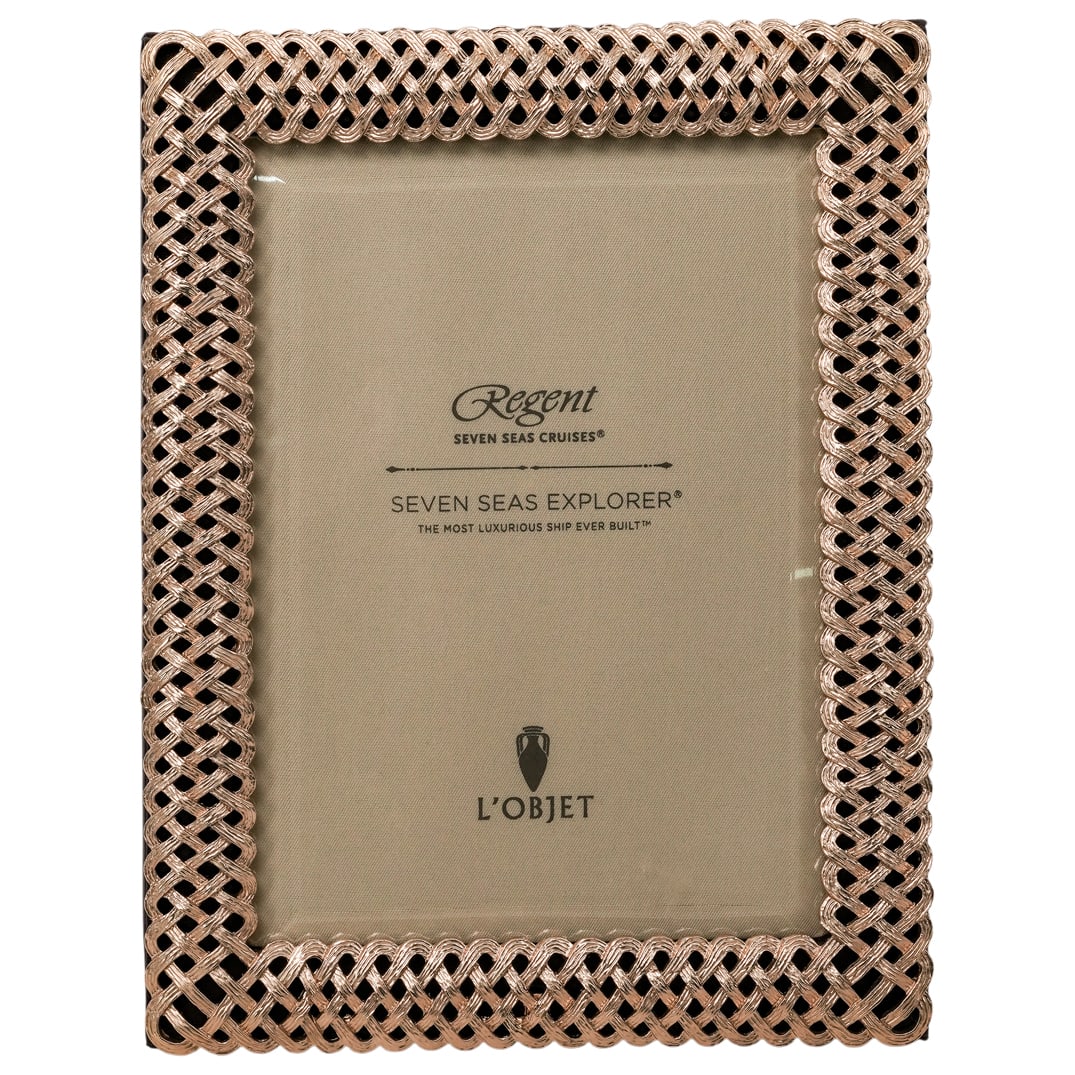 L’Objet Braided 24K Gold Plated Frame w/ Original Box: L’Objet Braided 24K Gold Plated Frame w/ Original Box20th century , ContinentalL’Objet Braid Large Gold 24K plated finish Picture Frame for Regent Seven Seas Cruises in original Box.The Frame is m