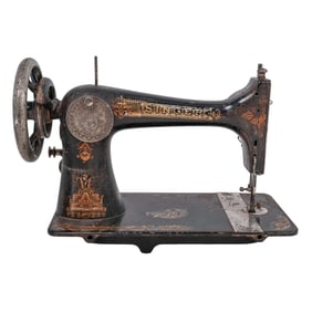 Early 20th Century Singer Sewing Machine