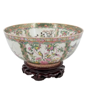 Large Chinese Export Rose Medallion Porcelain Bowl