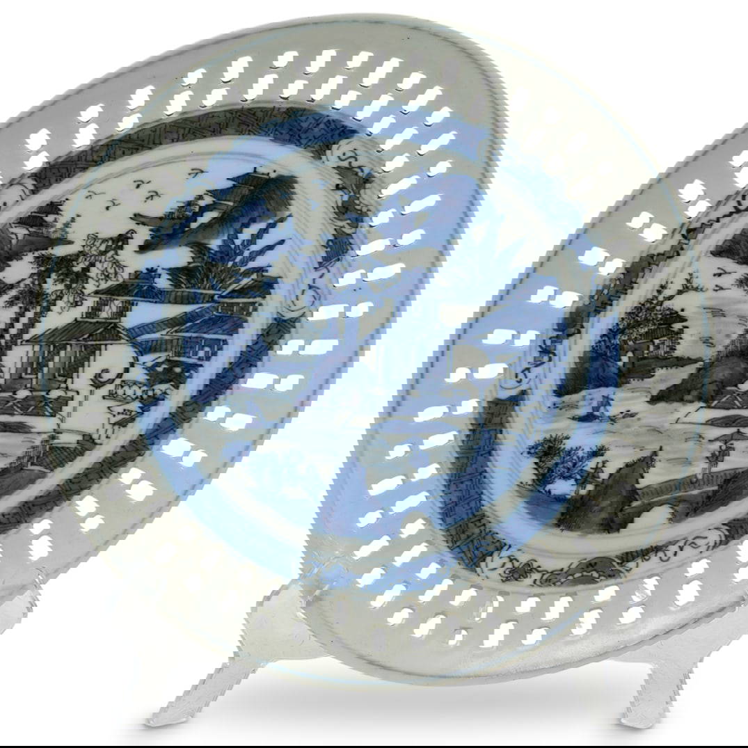 19th Cent. Chinese Porcelain Blue & White Reticulated Plate