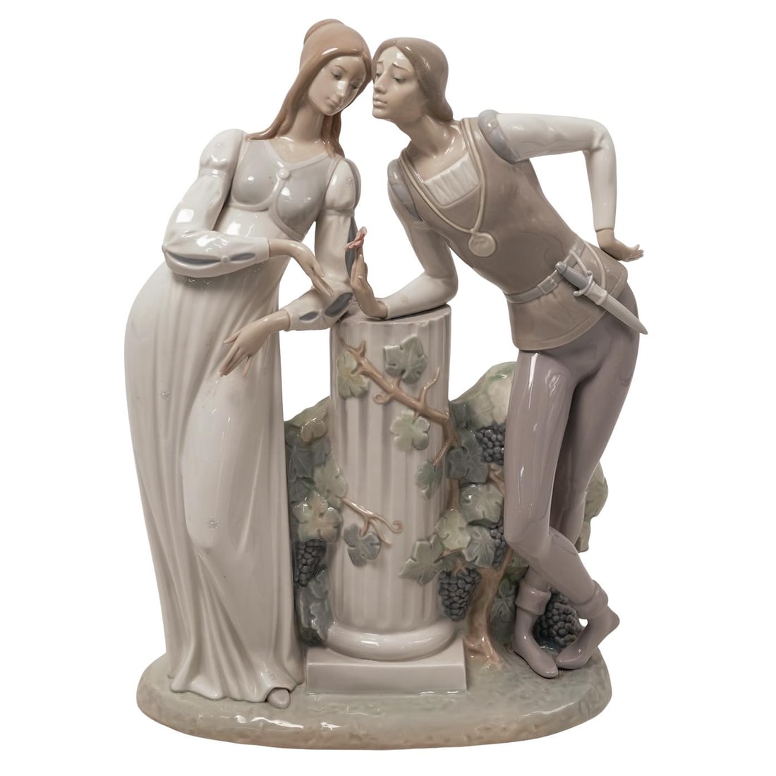 Lladro Romeo & Juliet Porcelain Figurine (1 of 5)