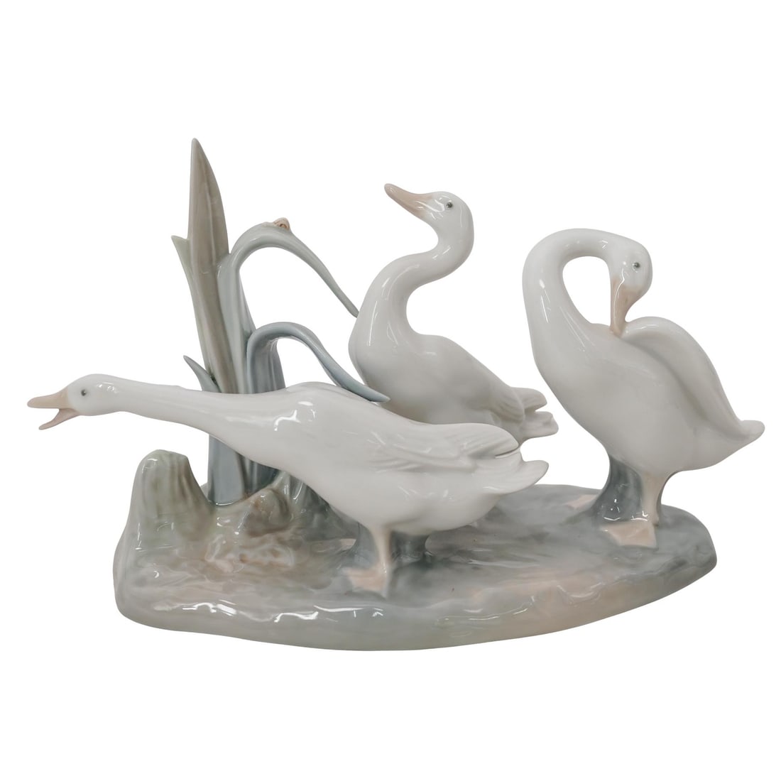 (2 pc) Lladro Porcelain Figurines - 10