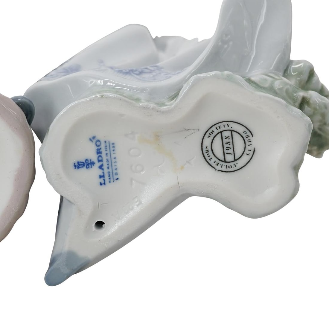 (3 pc) Lladro Porcelain Figurines - 9